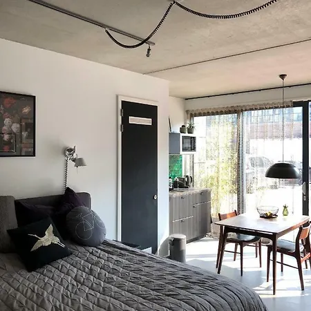 Chez Odette - Free Bikes & Private Car Parking アムステルダム